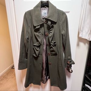 Army green ruffle coat medium